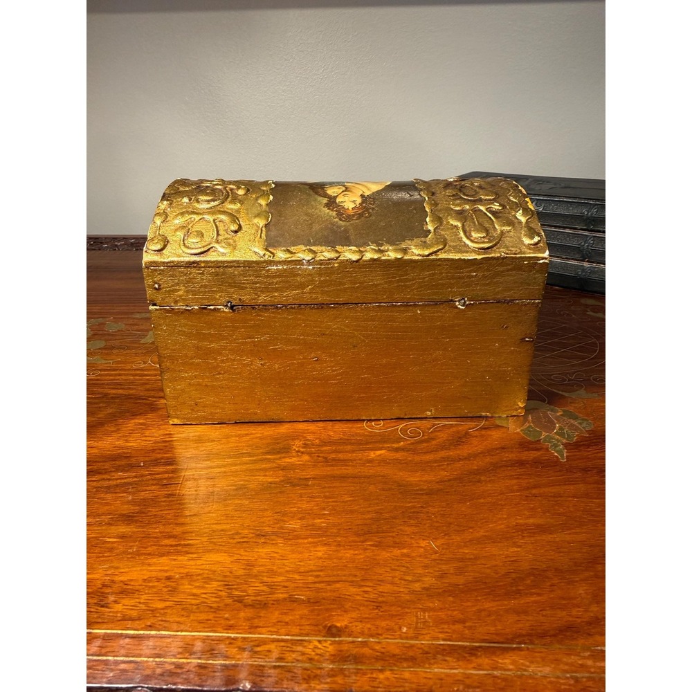 Vintage Gold Trinket Box with Mother and Child Art - Picture 8 of 17
